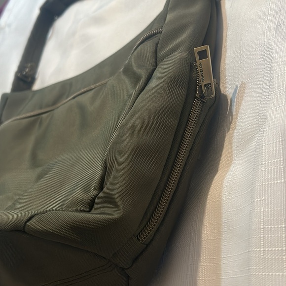 Travelon RFID Anti-theft Purse and Wallet - Picture 8 of 16